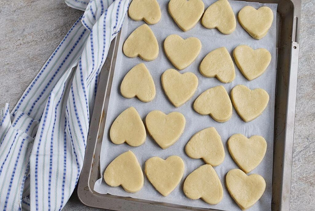 Chocolate Dipped Heart Cookies recipe - step 8