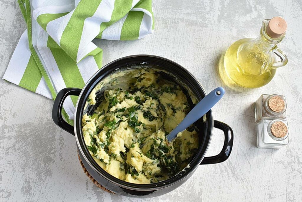 Colcannon Irish Mashed Potatoes with Kale recipe - step 5
