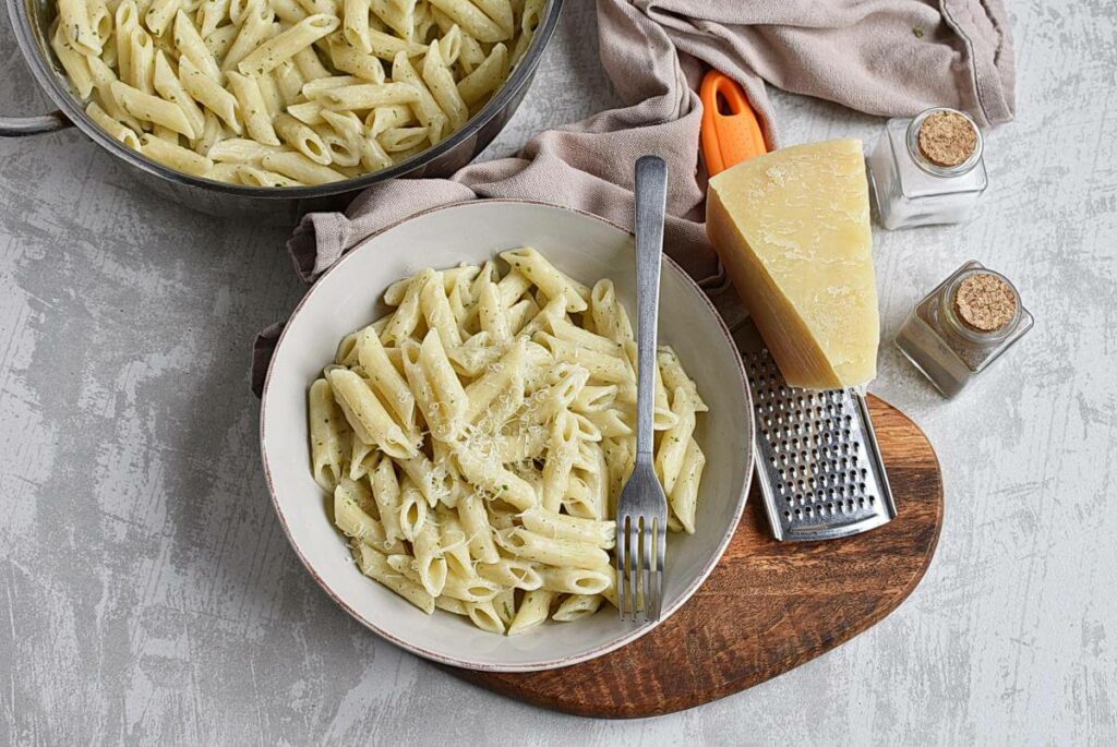 How to serve Creamy Garlic Penne Pasta