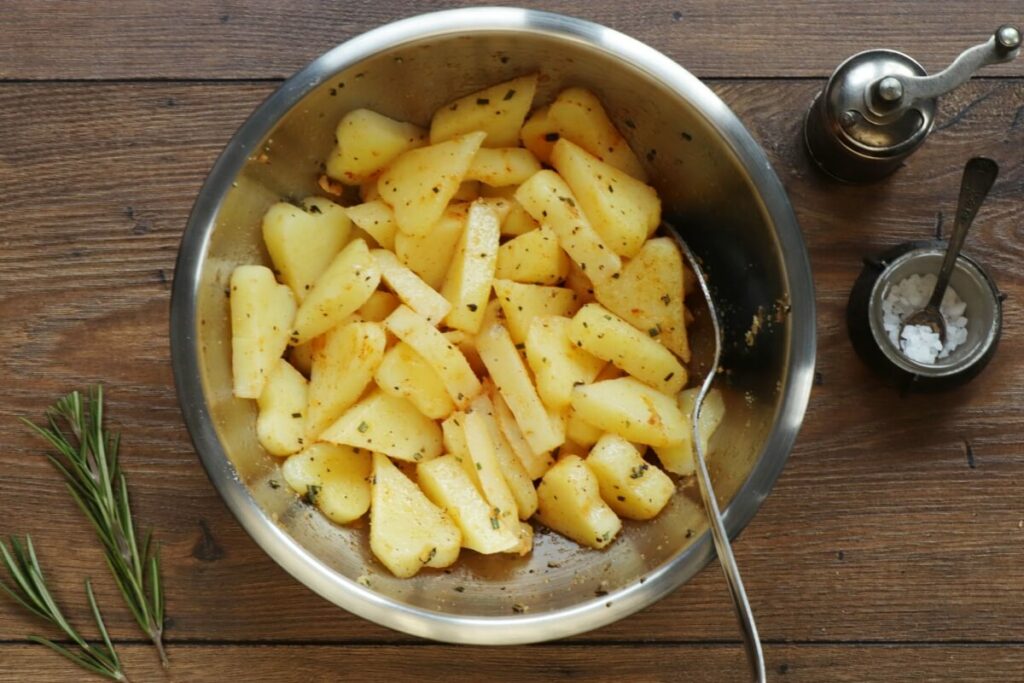 Heart-Shaped Roasted Potatoes recipe - step 5