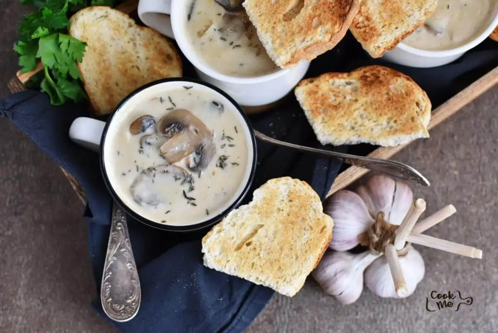 Instant Pot Creamy Mushroom Soup