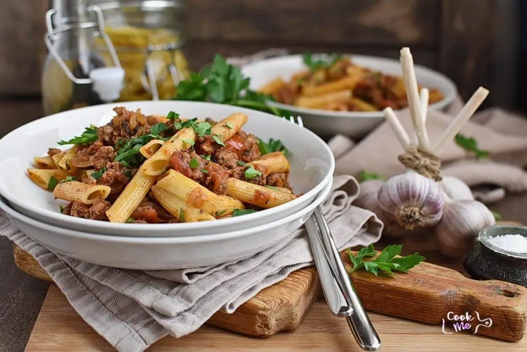 Penne Pasta with Meat Sauce