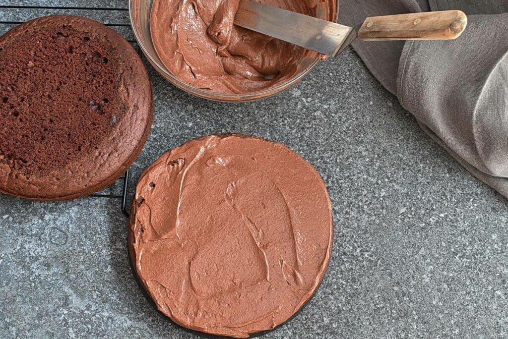 Chocolate Vegan Birthday Cake recipe - step 11