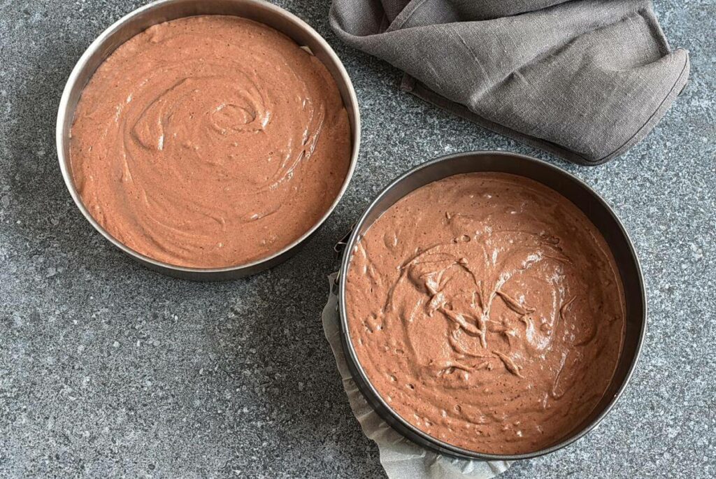 Chocolate Vegan Birthday Cake recipe - step 6