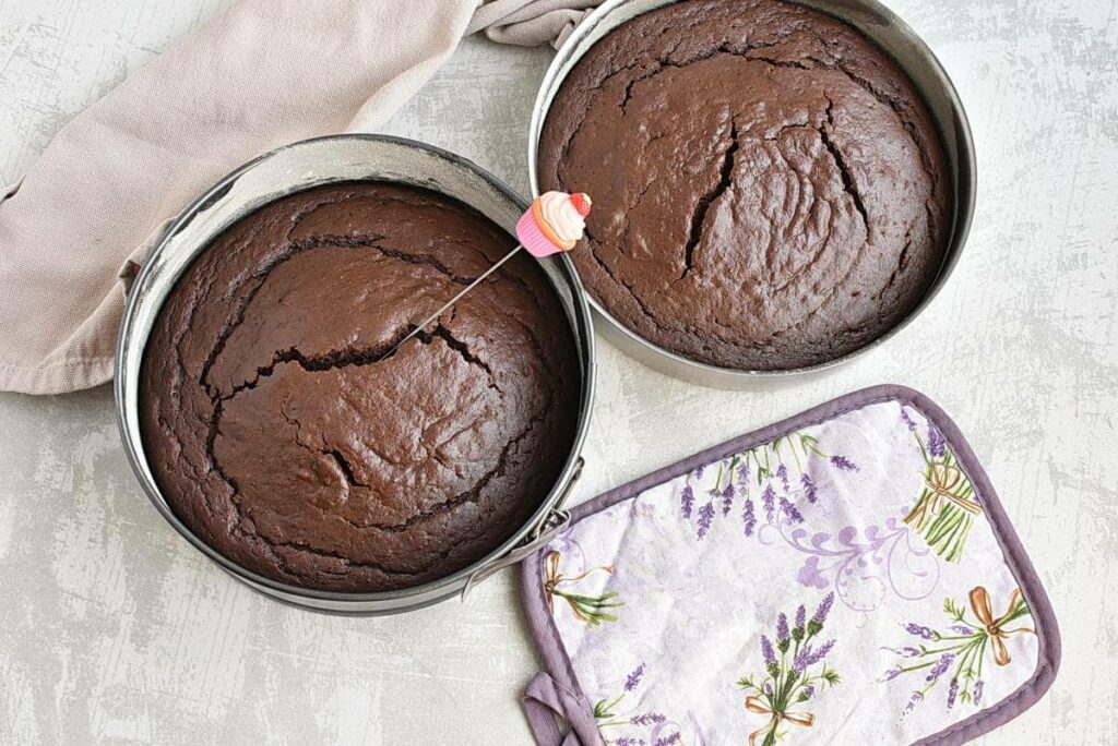Dalgona Coffee Chocolate Cake recipe - step 8