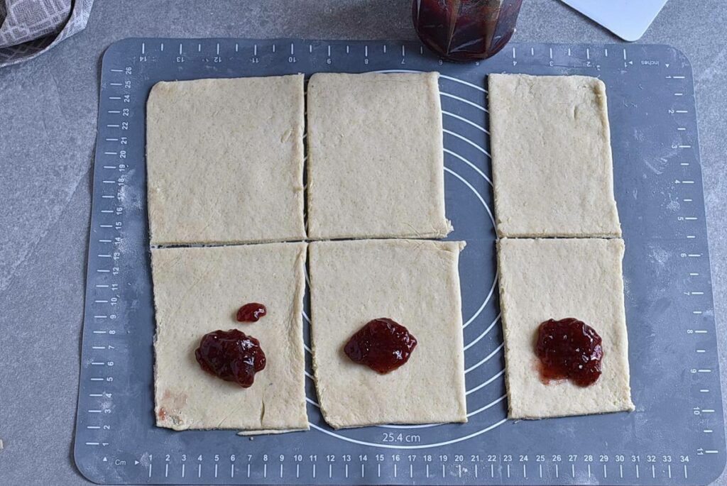 Glazed Berry Breakfast Tarts recipe - step 7