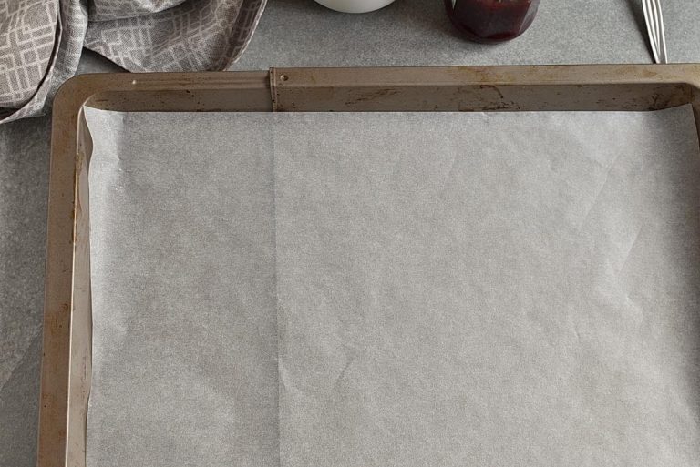Step 1 - Glazed Berry Breakfast Tarts