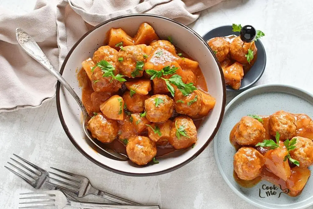Jewish Sweet & Sour Meatballs