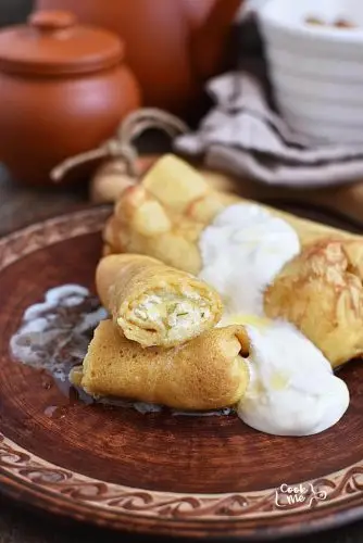 Nalesniki – Ukrainian Crepes