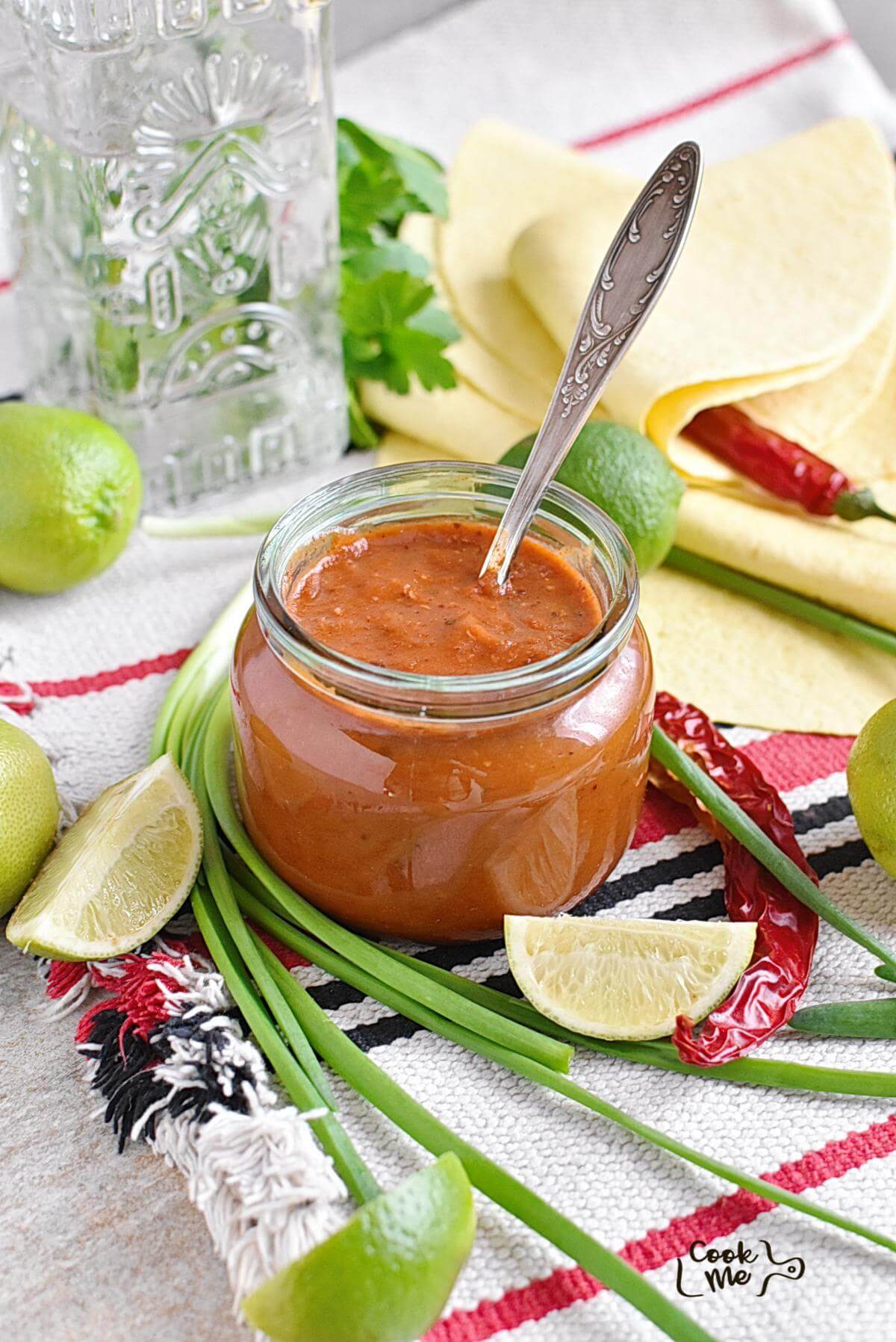 10-Minute Easy Enchilada Sauce Recipe - COOK.ME