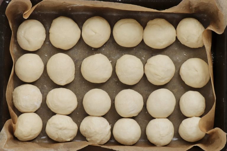 Step 5 - Pampushky Ukrainian Garlic Rolls