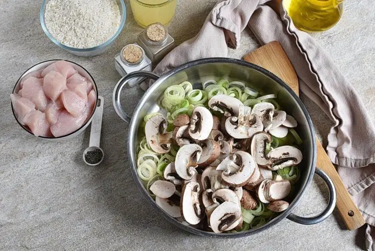 Step 1 - Chicken with Rice, Leeks and Mushrooms