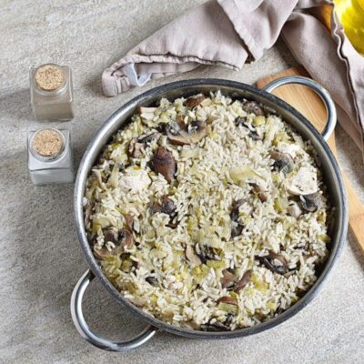 Chicken with Rice, Leeks and Mushrooms recipe - step 3