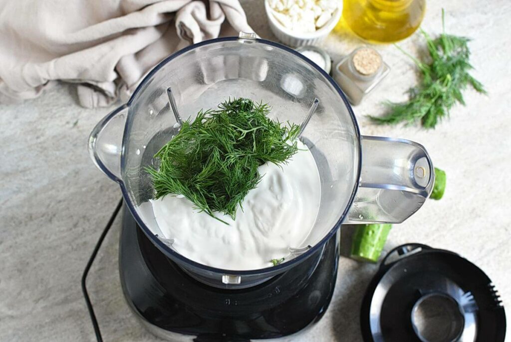 Chilled Cucumber, Dill and Yogurt Soup recipe - step 2