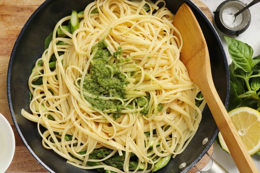 Pasta with Asparagus & Buffalo Mozzarella recipe - step 4