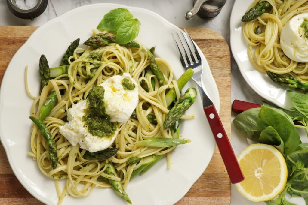 How to serve Pasta with Asparagus & Buffalo Mozzarella