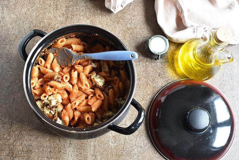 Step 6 - Red Pepper Pasta with Roasted Cauliflower