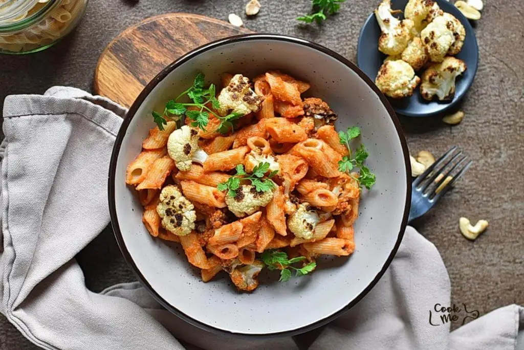 Red Pepper Pasta with Roasted Cauliflower