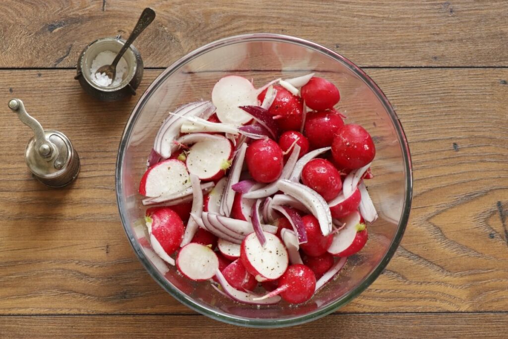 Roasted Chicken Thighs & Radishes recipe - step 3
