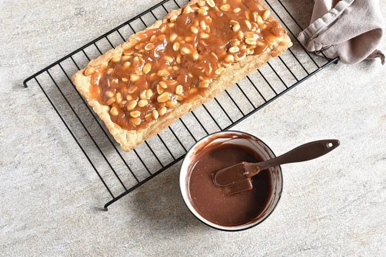 Step 11 - Snickers Blondie Tart
