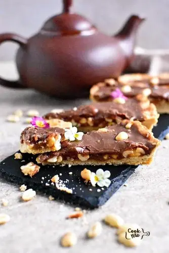 Snickers Blondie Tart