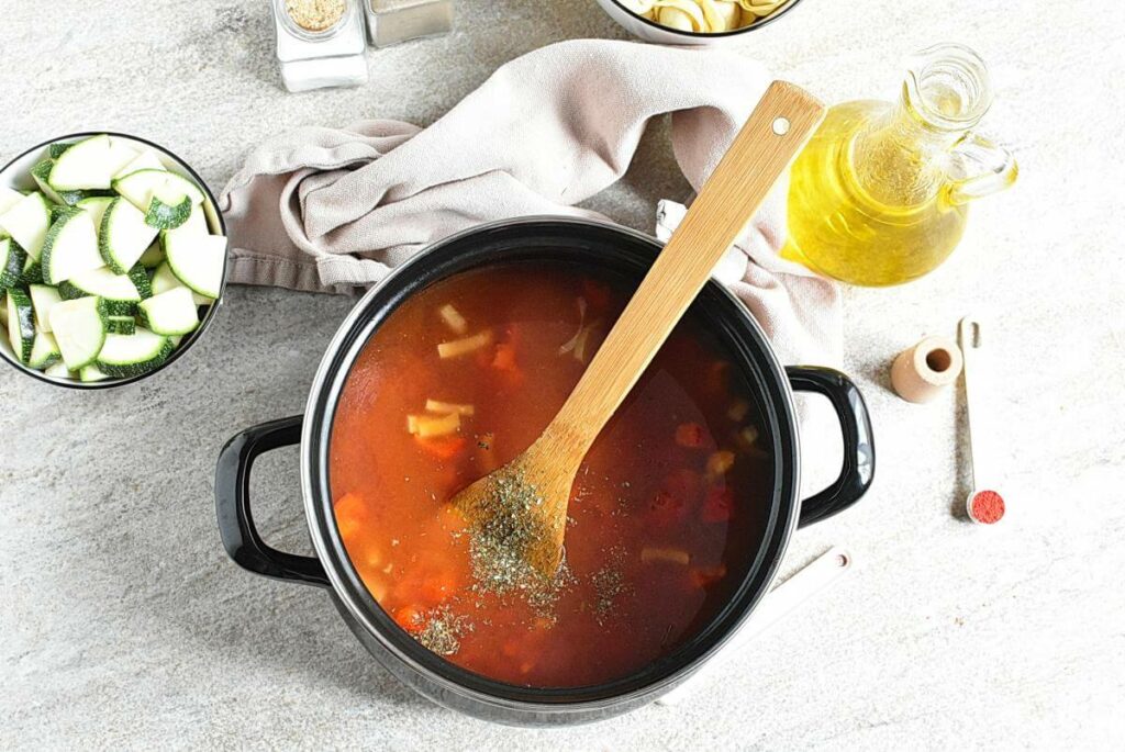 Tortellini Vegetable Soup recipe - step 2