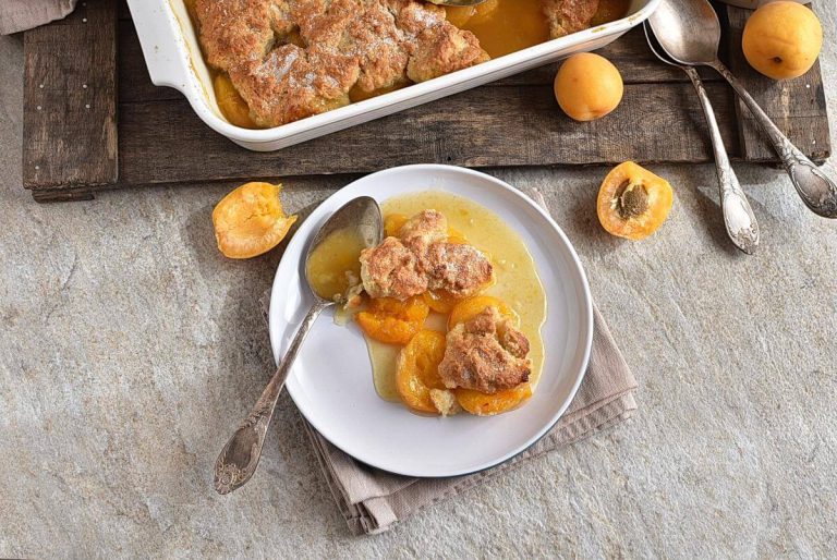 Fresh Apricot Cobbler Recipe Cook.me Recipes