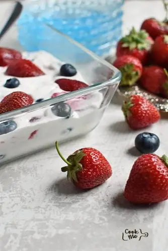 Berry Cheesecake Salad