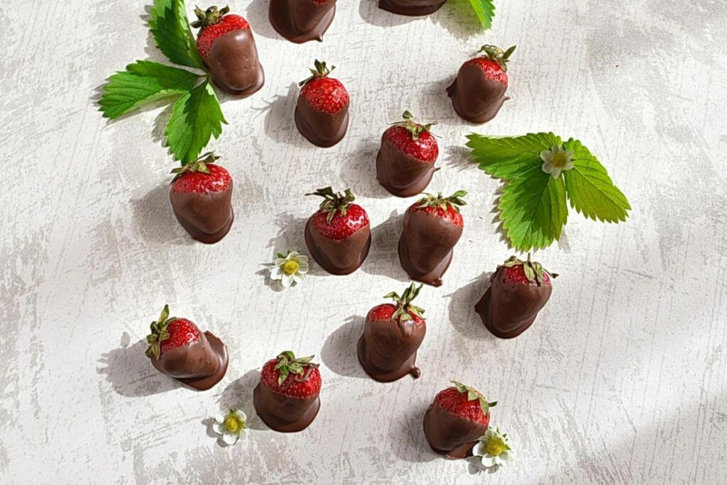 How to serve Chocolate Covered Strawberries