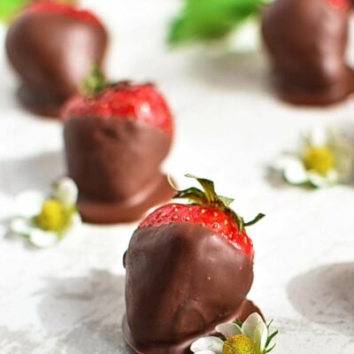 Chocolate Covered Strawberries Recipes– Homemade Chocolate Covered Strawberries – Easy Chocolate Covered Strawberries