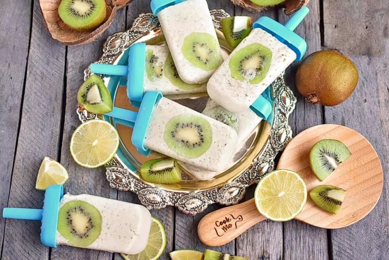 Step 5 - Creamy Kiwi Key Lime Popsicles