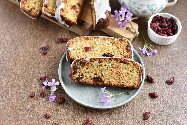 Glazed Zucchini Bread with Dried Cranberries Recipe - Cook.me Recipes