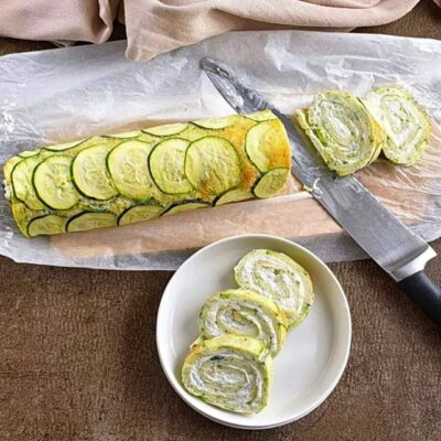 How to serve Low-Carb Zucchini Roll