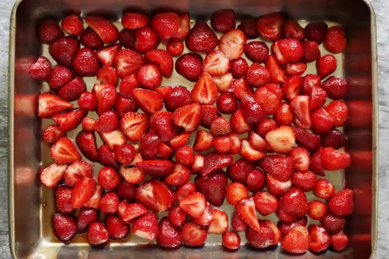 Whipped Feta Dip with Roasted Strawberries recipe - step 3