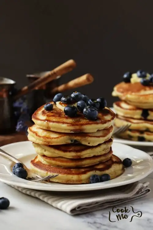 Fluffy Blueberry Pancakes