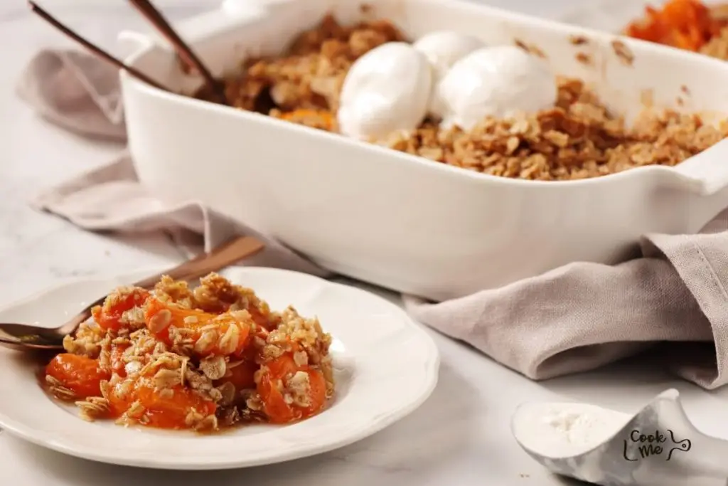 Fresh Apricot Crumble