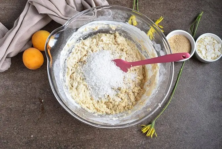 Step 6 - Vegan Apricot Cake with Coconut