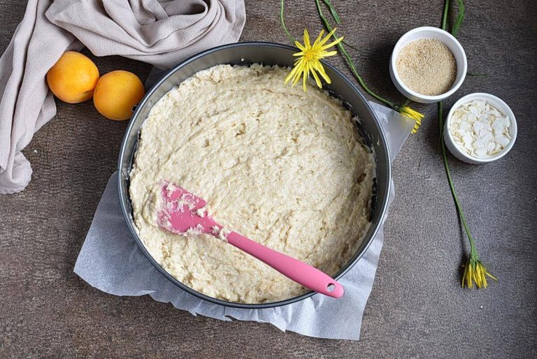 Step 7 - Vegan Apricot Cake with Coconut
