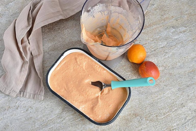 Step 3 - Apricot Frozen Yogurt