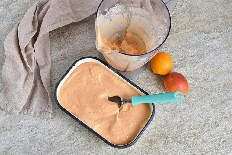 Step 3 - Apricot Frozen Yogurt