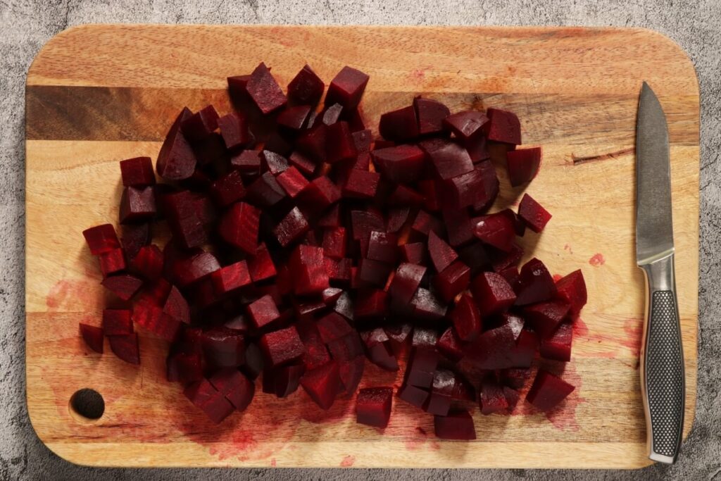Beet Salad with Balsamic Dressing recipe - step 5