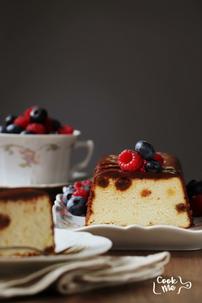 Traditional Ukrainian cheesecake