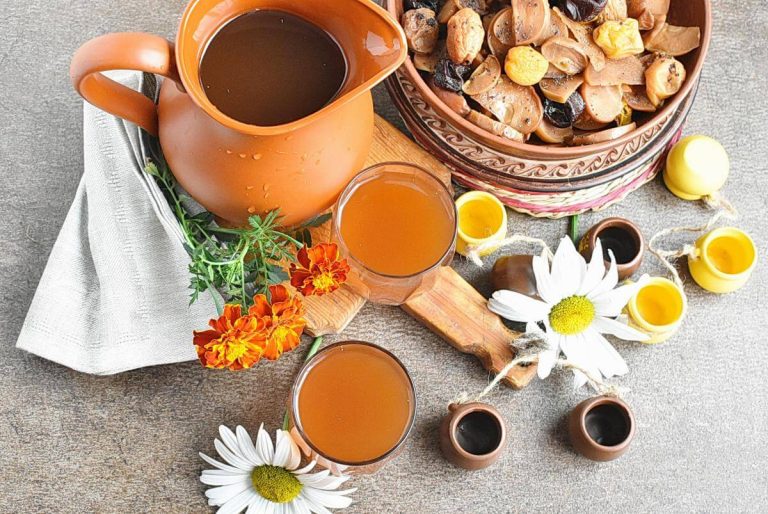 Mulled Uzvar Dried Fruit Compote Recipe Cook.me Recipes