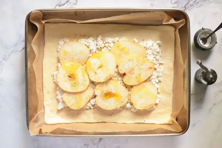 Step 4 - Pear & Prosciutto Ricotta Tart