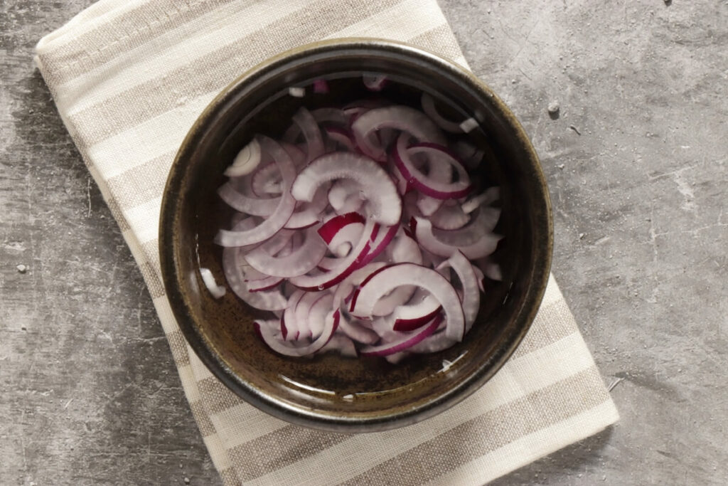 Piyaz – Turkish White Bean Salad recipe - step 1