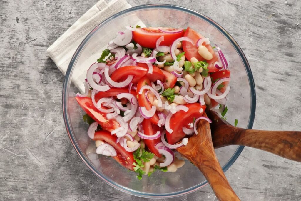 Piyaz – Turkish White Bean Salad recipe - step 3