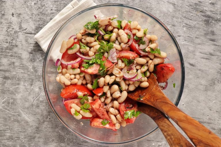 Piyaz - Turkish White Bean Salad Recipe - Cook.me Recipes