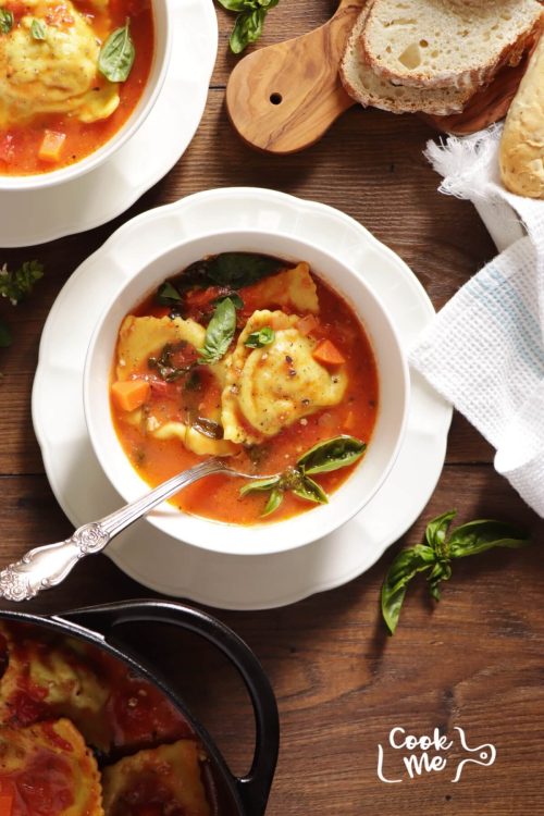 Creamy Tuscan Ravioli Soup