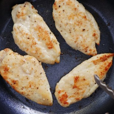 Quick Lemon Thyme Chicken Recipe - Cook.me Recipes