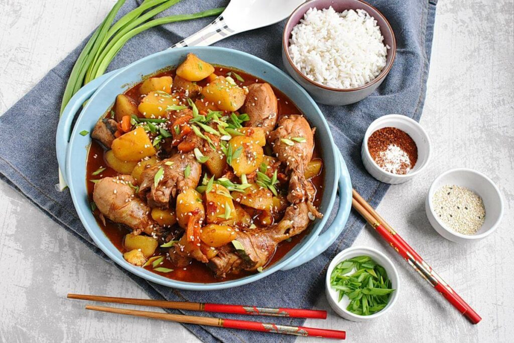 How to serve Spicy Korean Chicken Stew